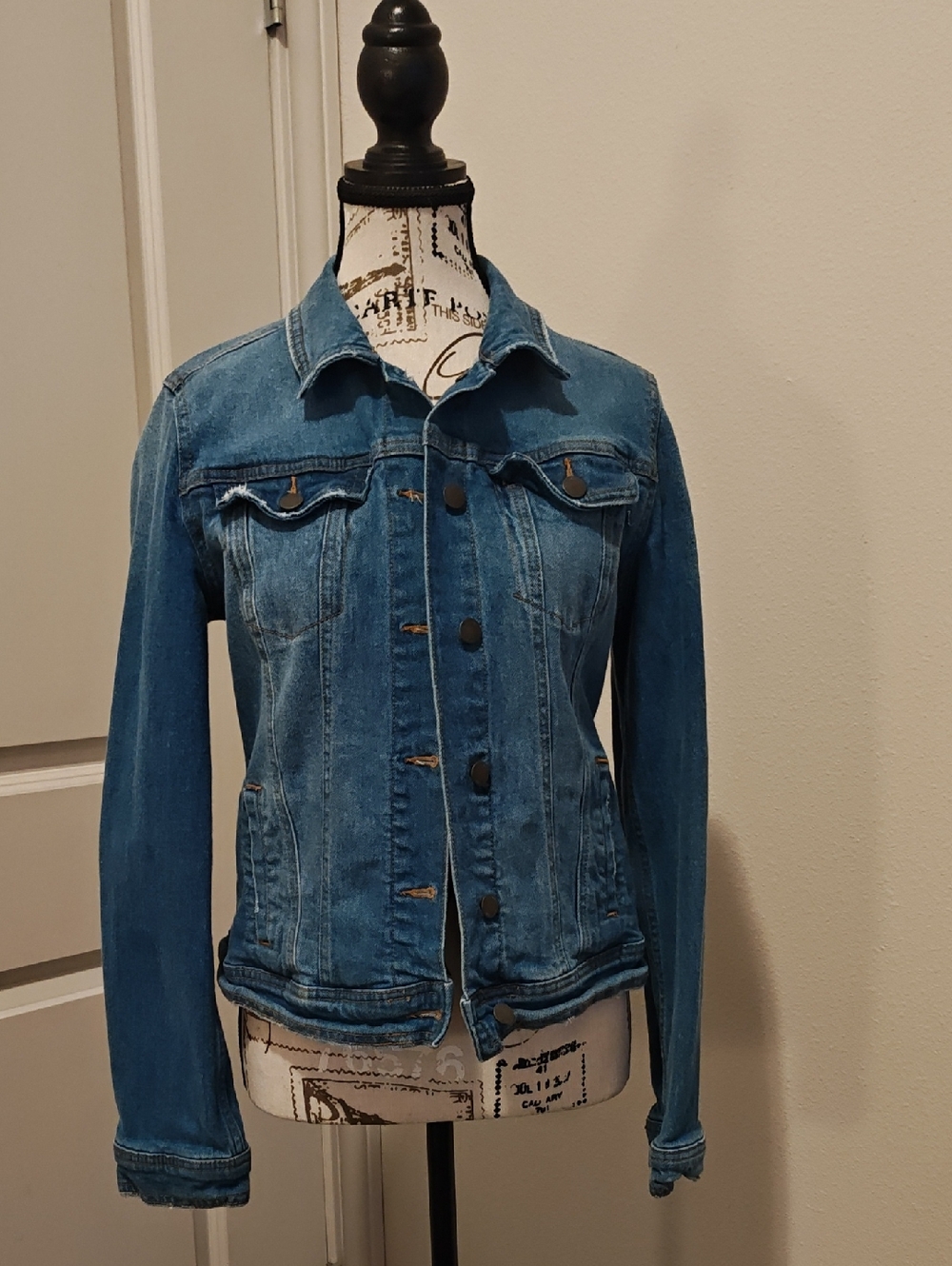 Universal Thread Blue Denim Jean Jacket